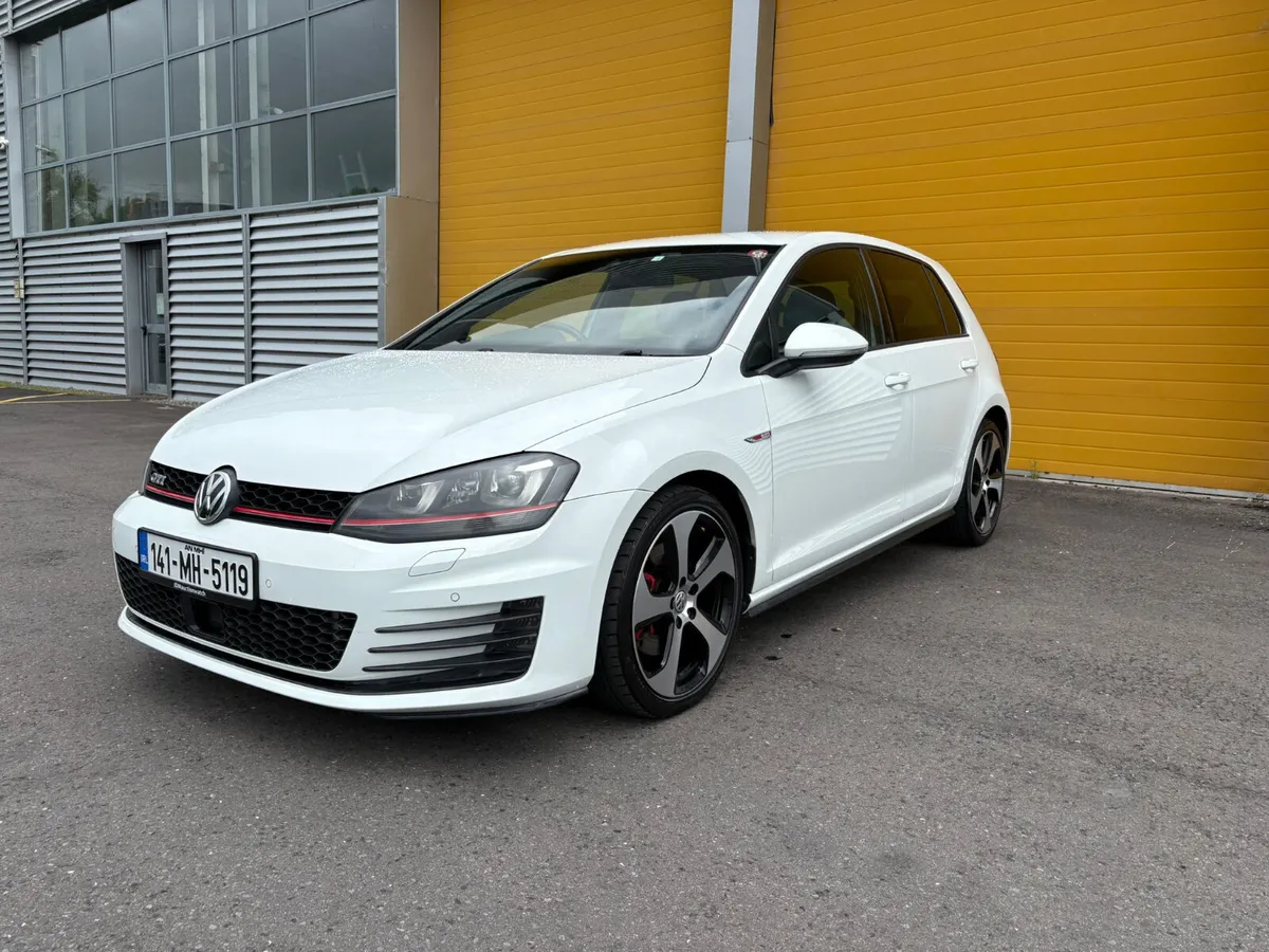 2014 Volkswagen Golf GTI - Image 3