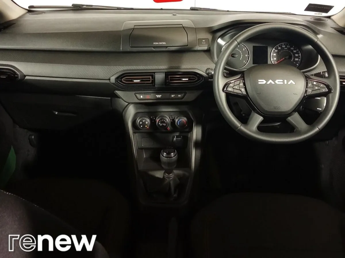 Dacia Sandero Stepway Essential - Image 2