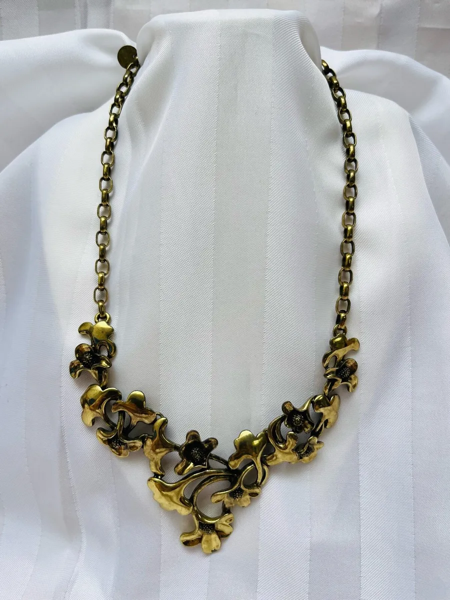 Gold metal necklace - Image 2