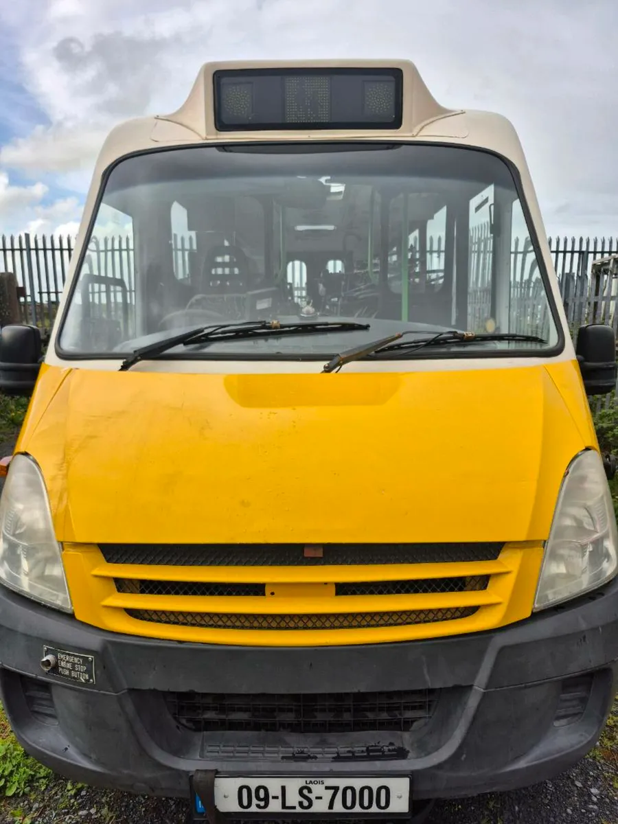 2009 iveco school bus - Image 2
