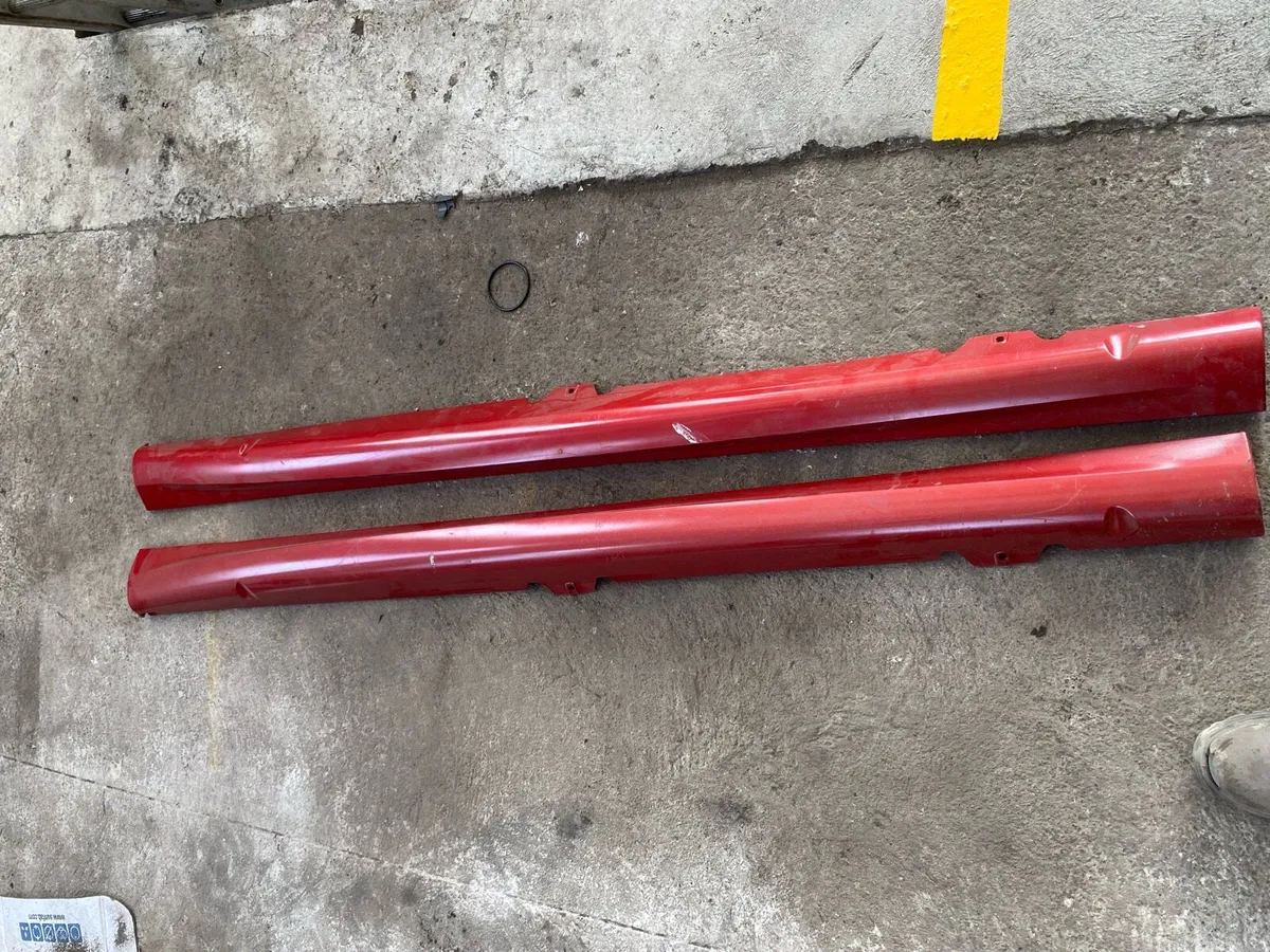 Side Skirts - Image 1