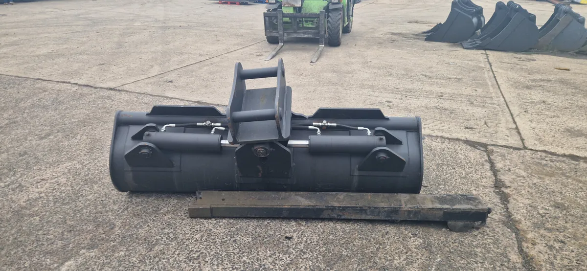 7ft tilting bucket to suit 13 ton machine - Image 2