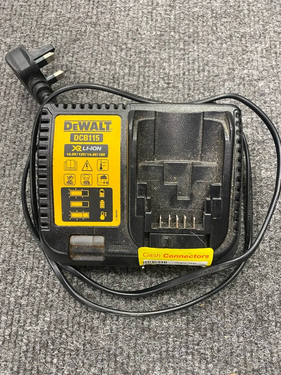 Dewalt DCB115 Charger - Image 1