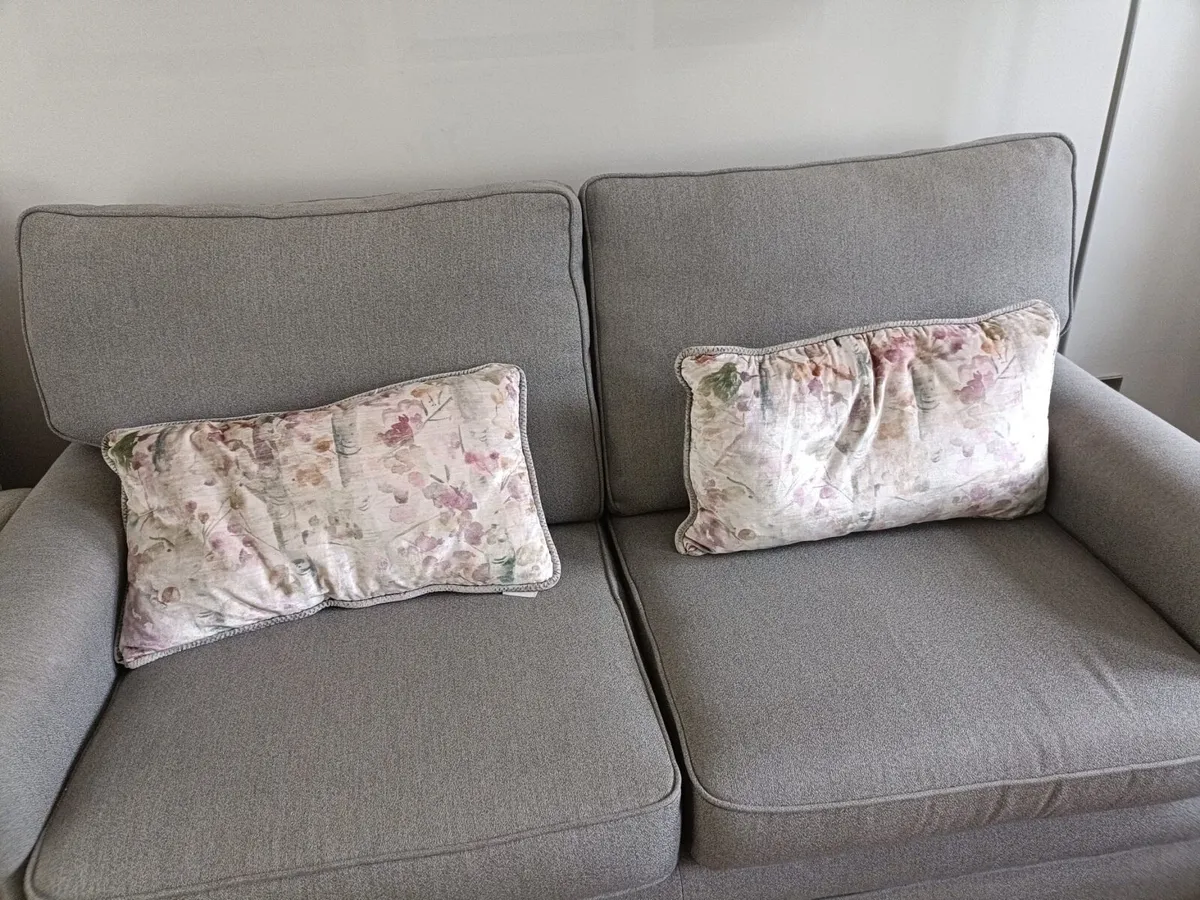 Furniture set - Image 2