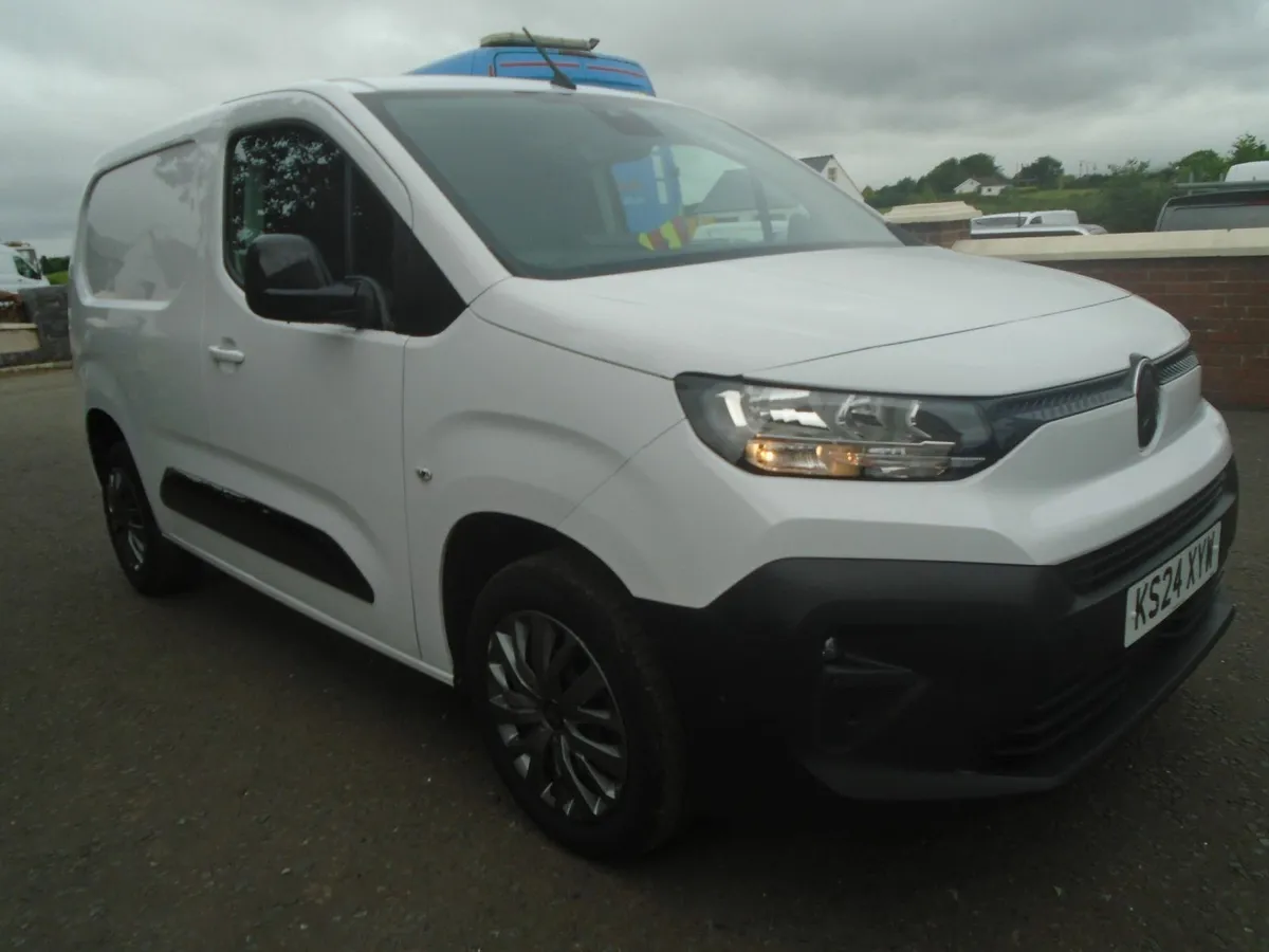 2024 Citroen Berlingo 1000 DRIVER - Image 1