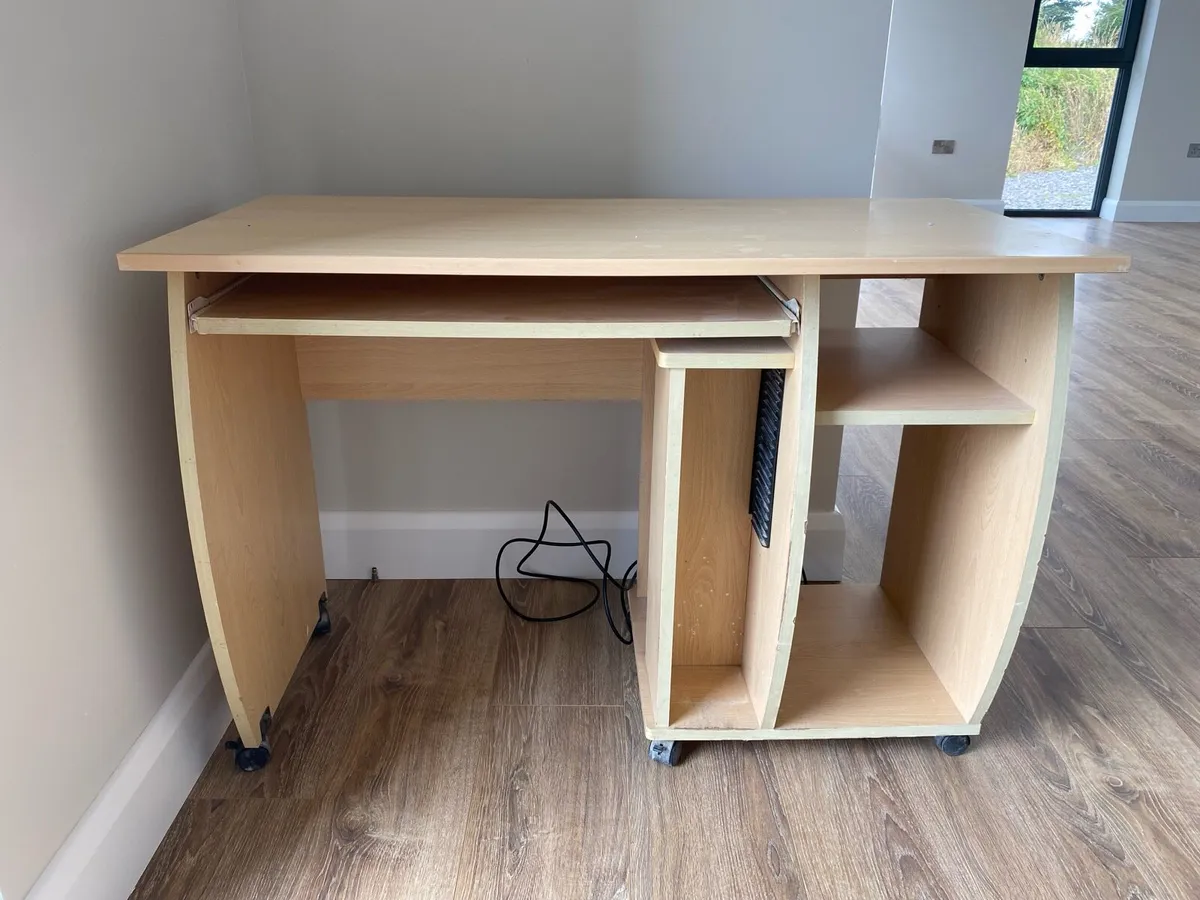 Desk - Image 2