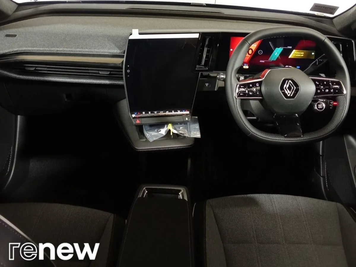 Renault Scenic E-tech 87kwh 220hp Techno - Image 2