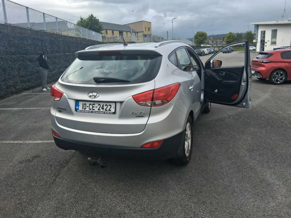 2010 hyundai i35 - Image 4