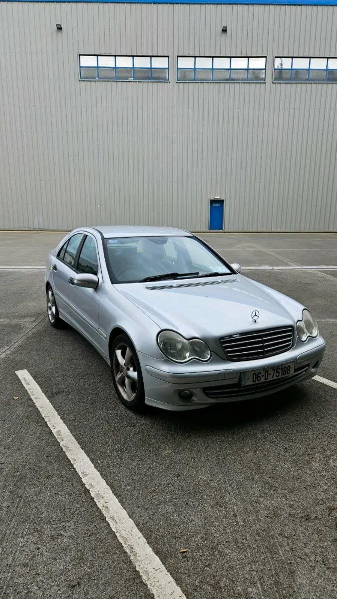 Mercedes Benz c180 K A/t 4DR - Image 1
