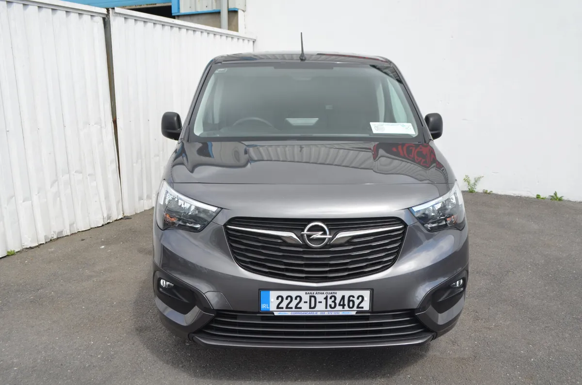 HIGH SPEC SPORT-3 SEATER-VAT INVOICE - Image 4
