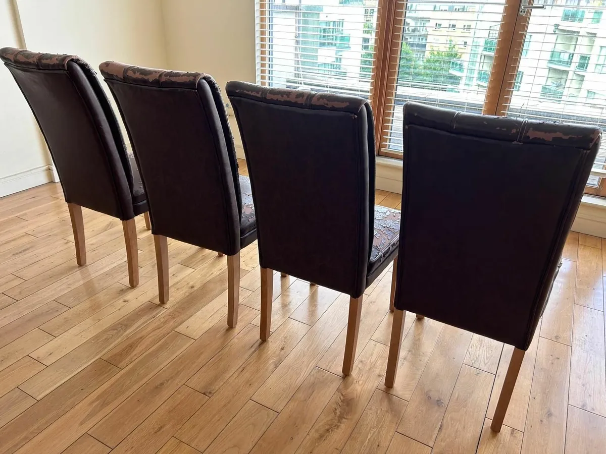 Free to go : Dining chairs - Image 1