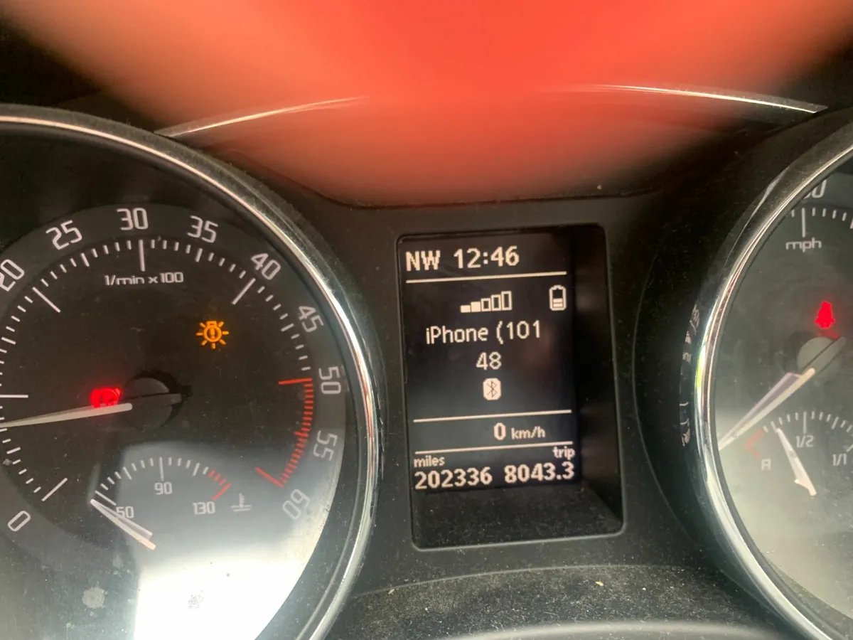 Skoda Superb 2012 - Image 4