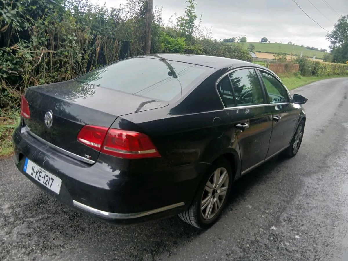 2011 volkswagen passat - Image 3