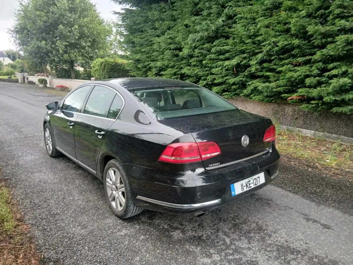 2011 volkswagen passat - Image 4