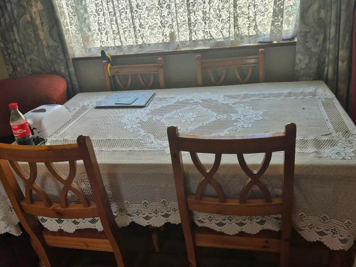 Table 6 x chairs - Image 2