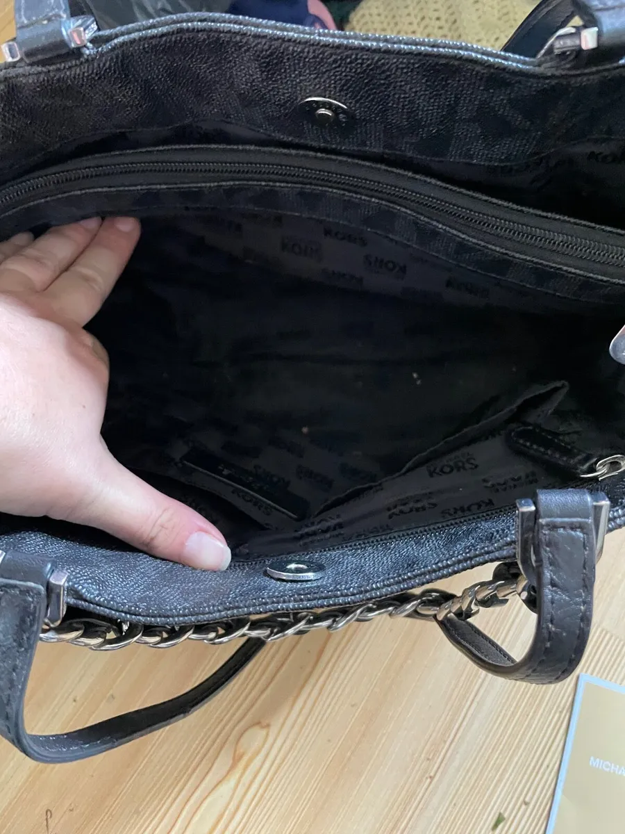 Handbag and wallet - Image 2