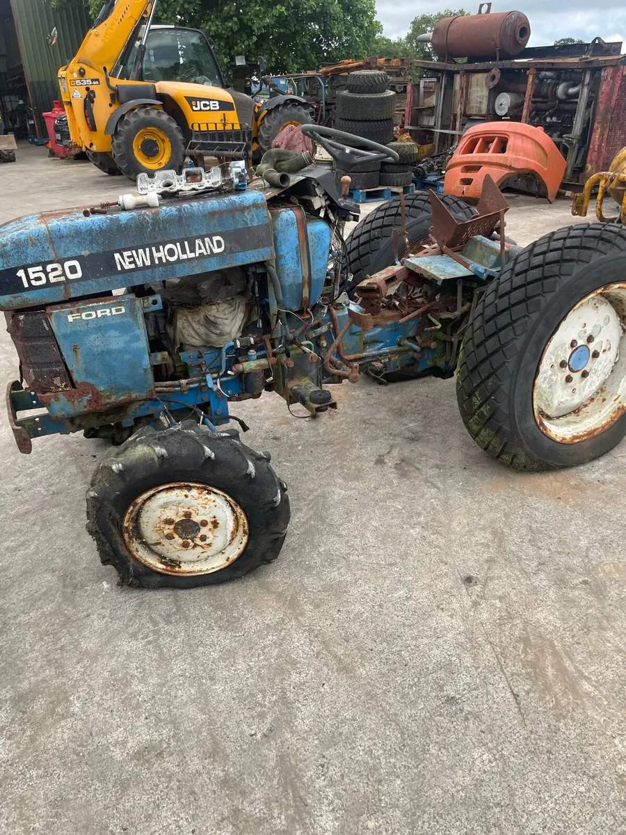 Compact tractor - Image 1