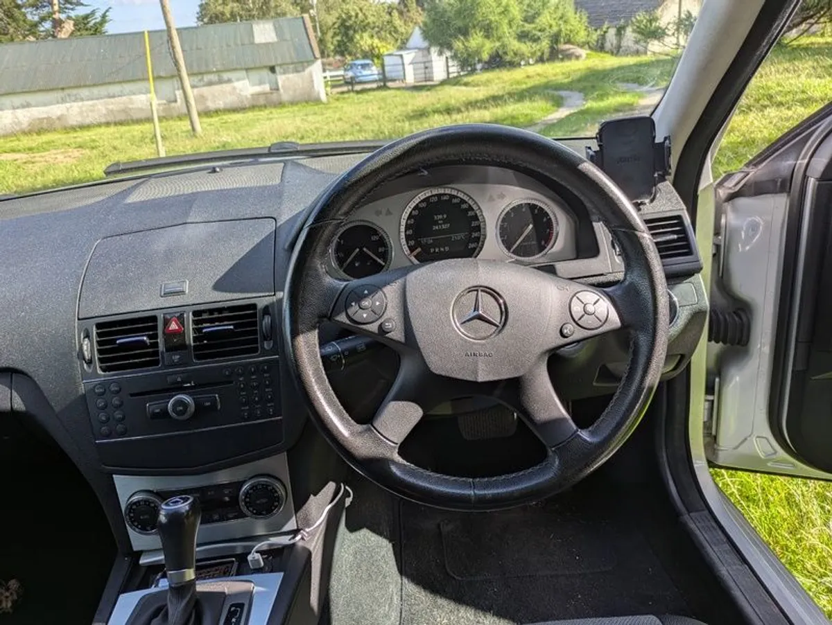 2008 Mercedes-Benz C-Class - Image 2