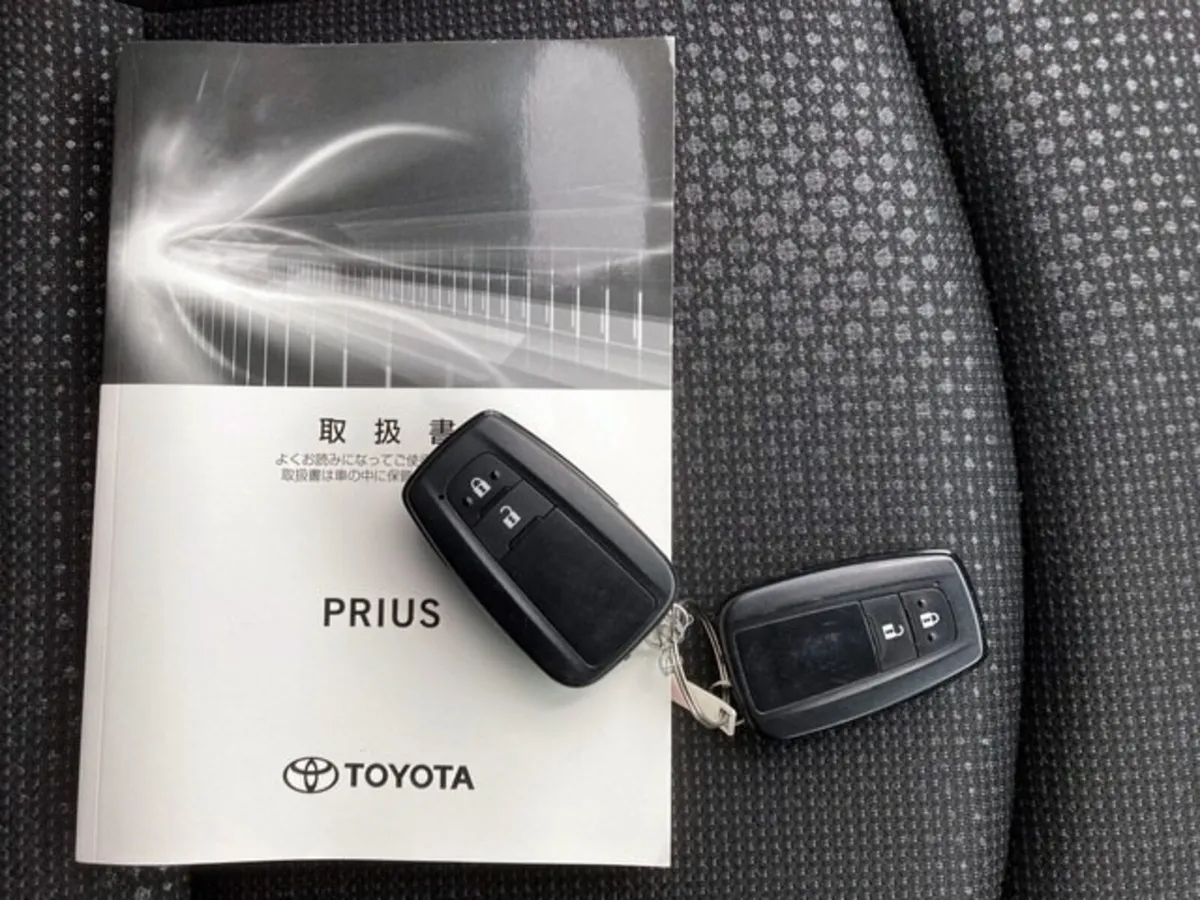 Toyota Prius 2021 - Image 4