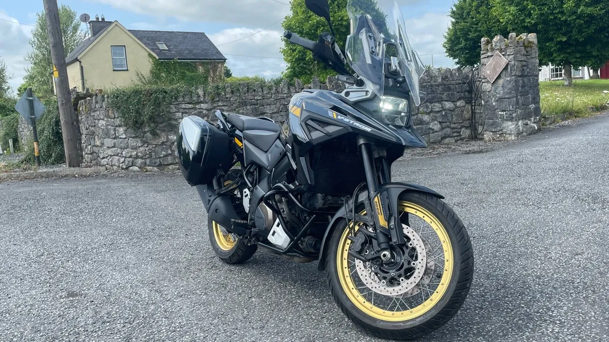 Suzuki dl1050 - Image 1