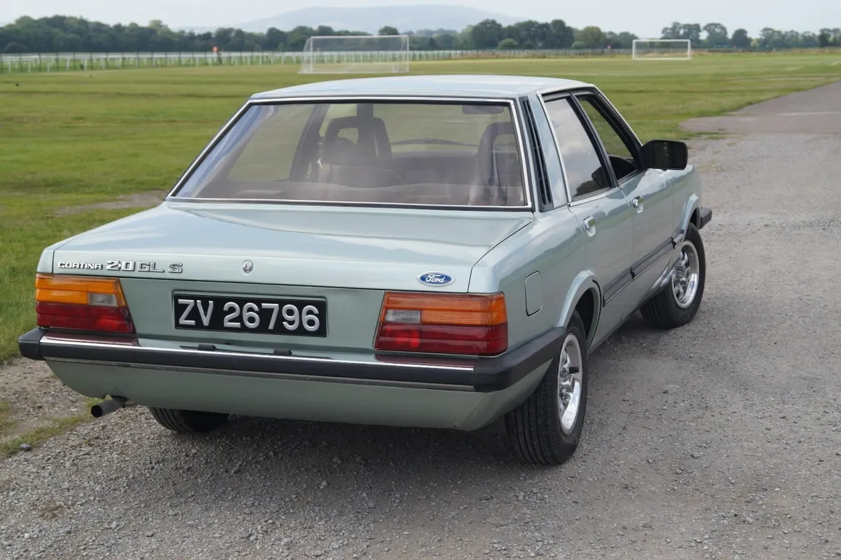 Ford Cortina 1982 - Image 4