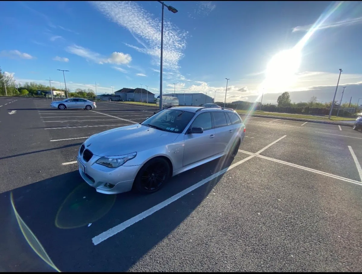 BMW 520d msport touring estate - Image 1