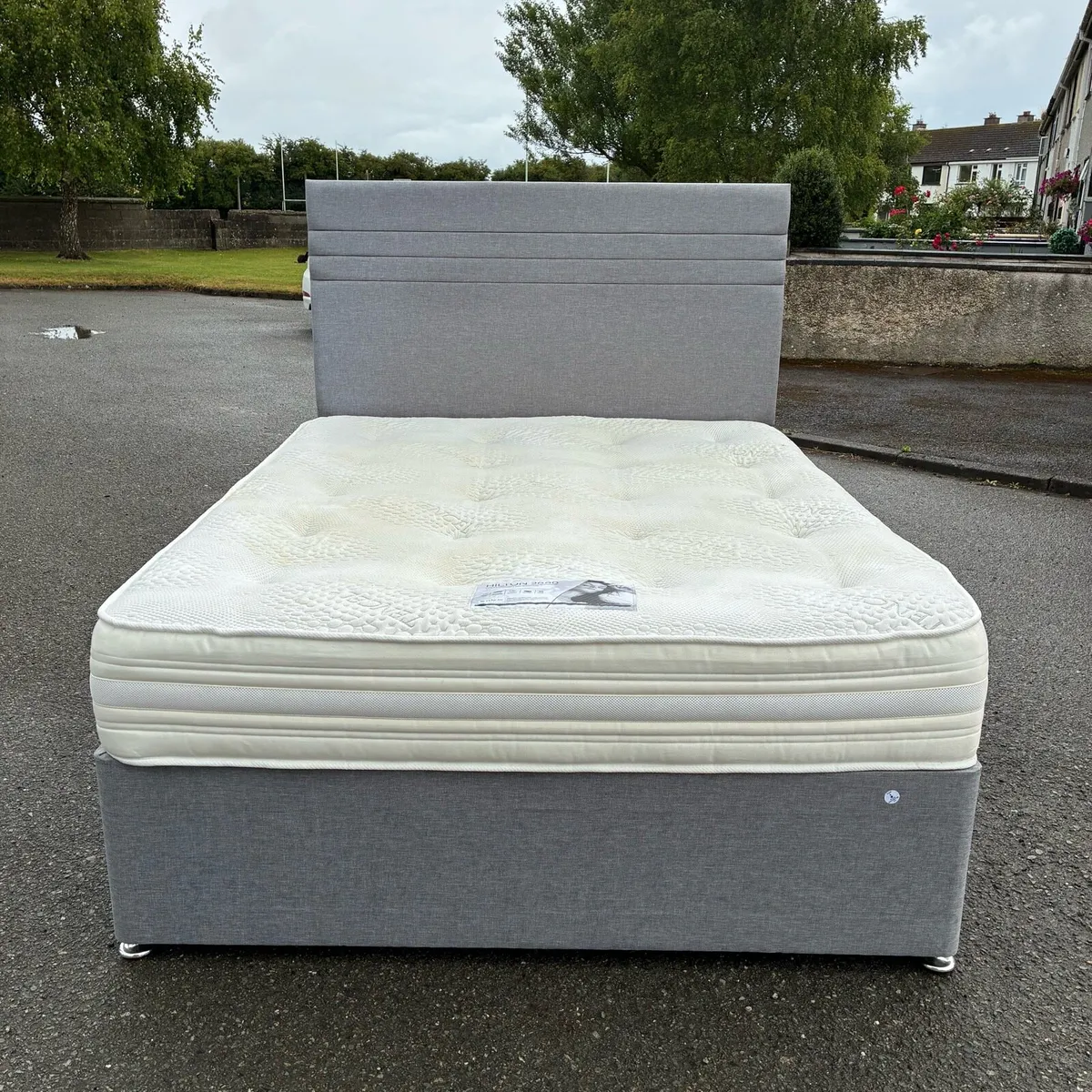 Grey 5ft king Bed with Hilton Mattress - Image 1