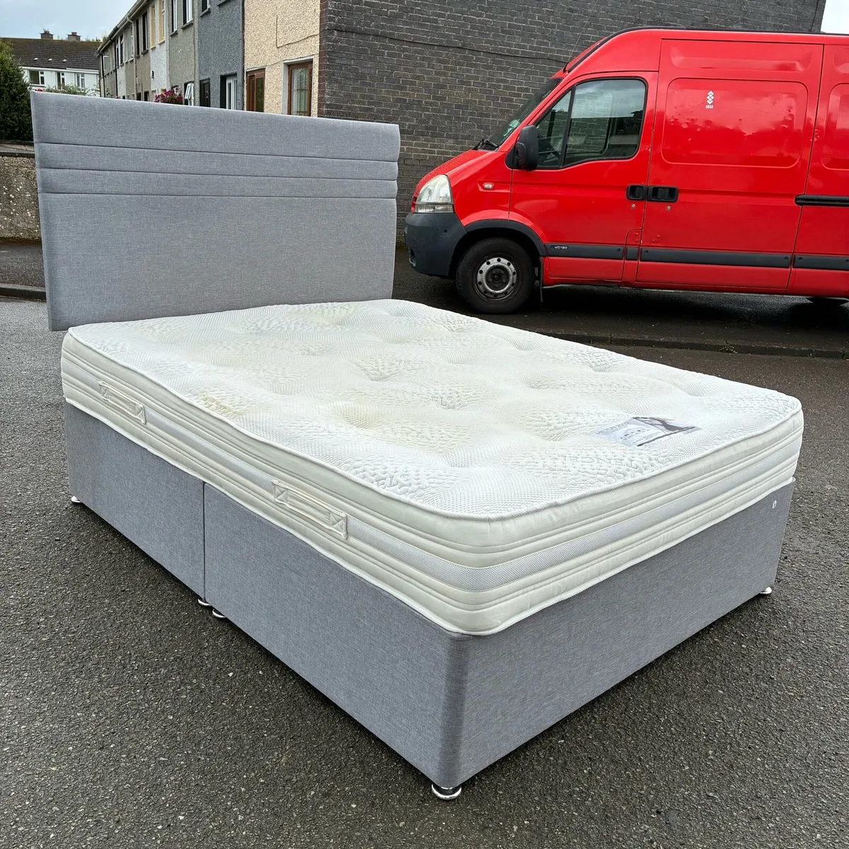 Grey 5ft king Bed with Hilton Mattress - Image 3