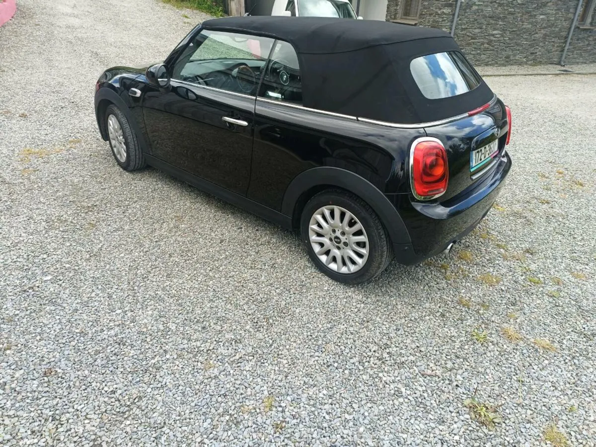 Mini convertible - Image 3