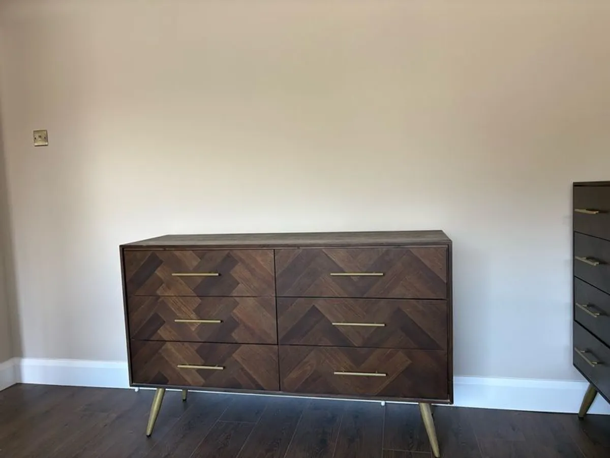 Matching Chest of Drawers - Image 1