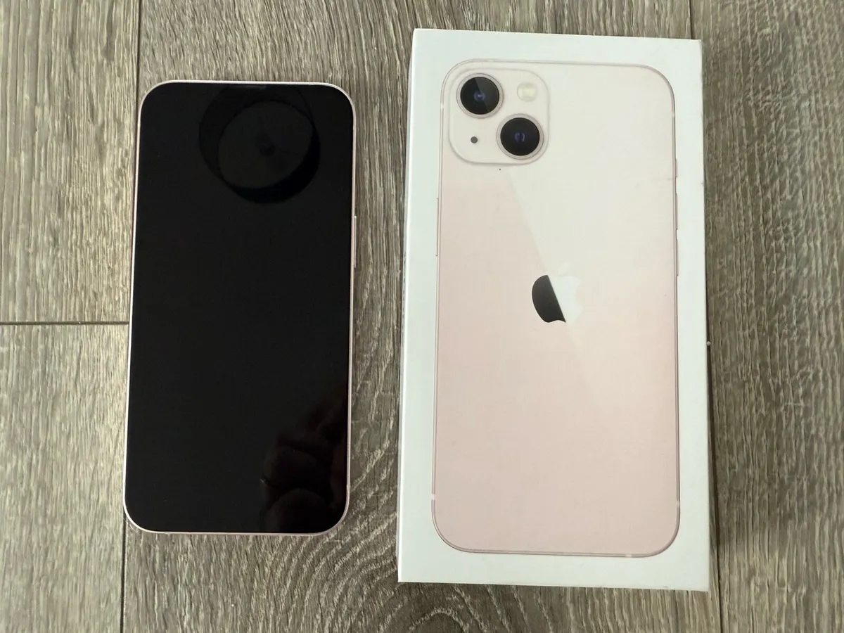 iPhone 13 128 GB pink Three Network - Image 1