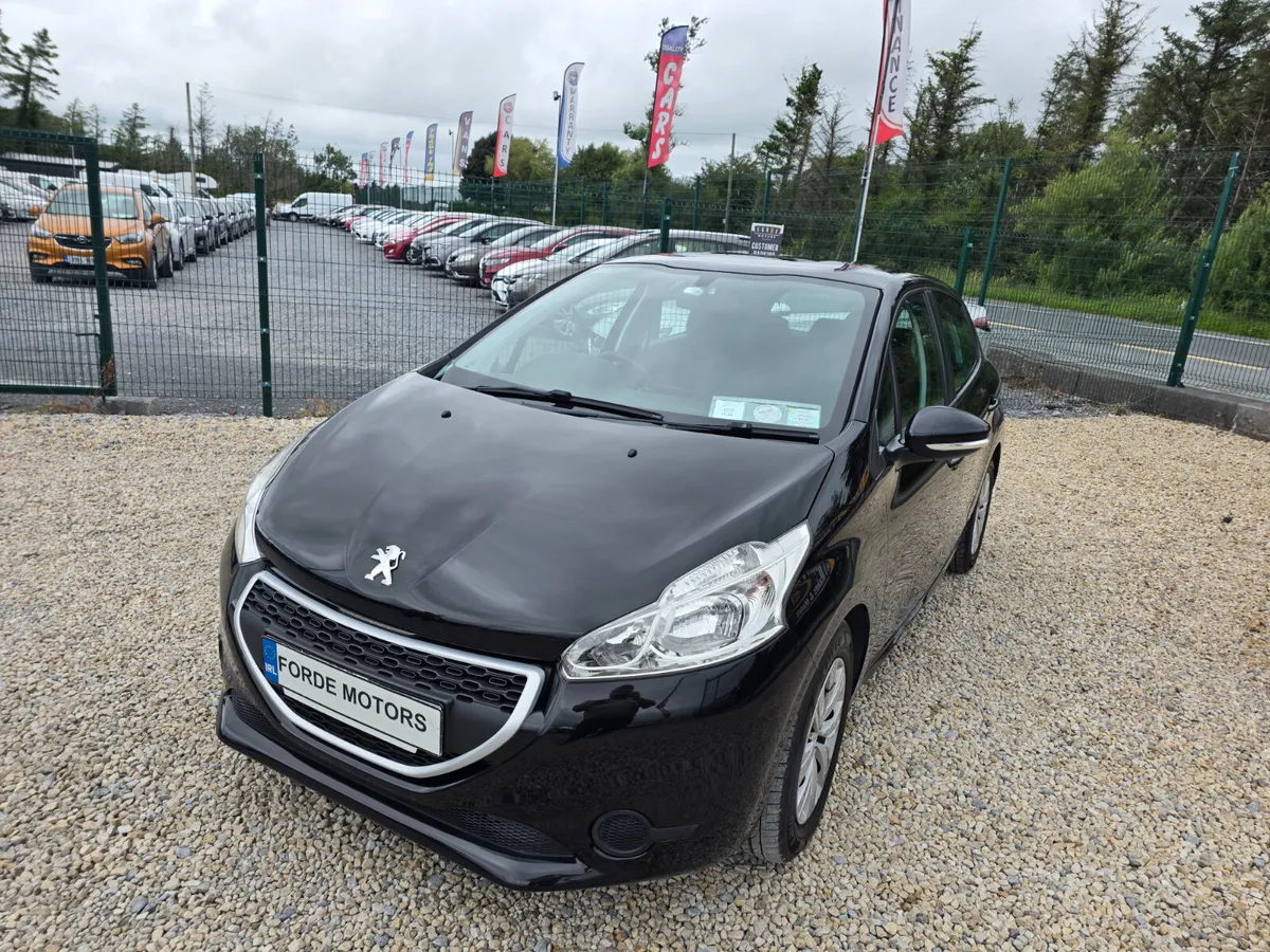Peugeot 208 2015 - Image 2