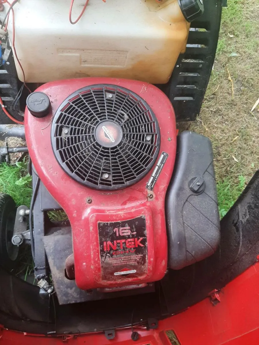 Castelgarden ride on mower - Image 4