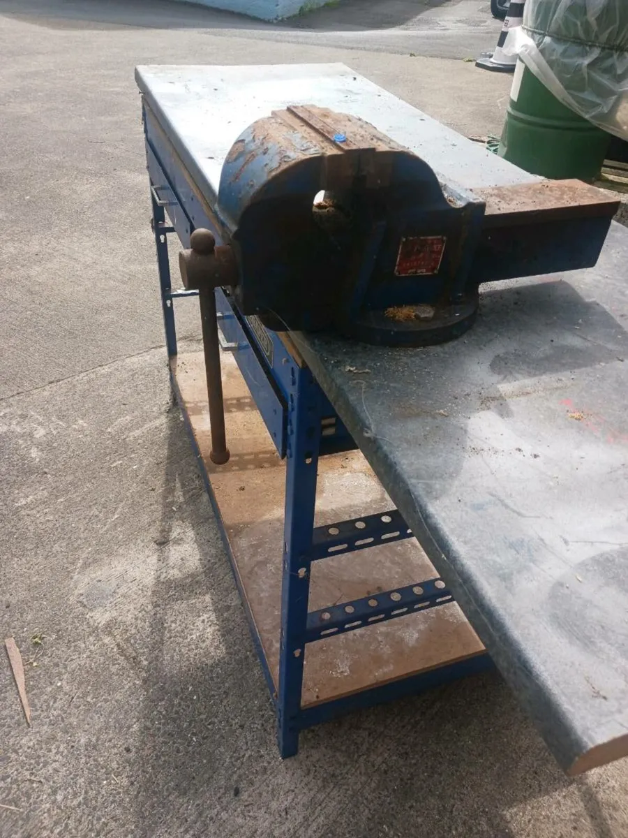 Workbench and vice - Image 4