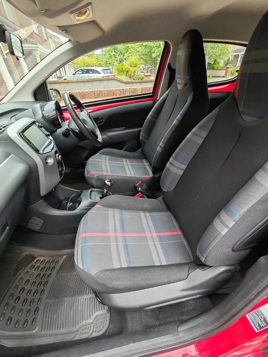 Peugeot 108 2015 - Image 3