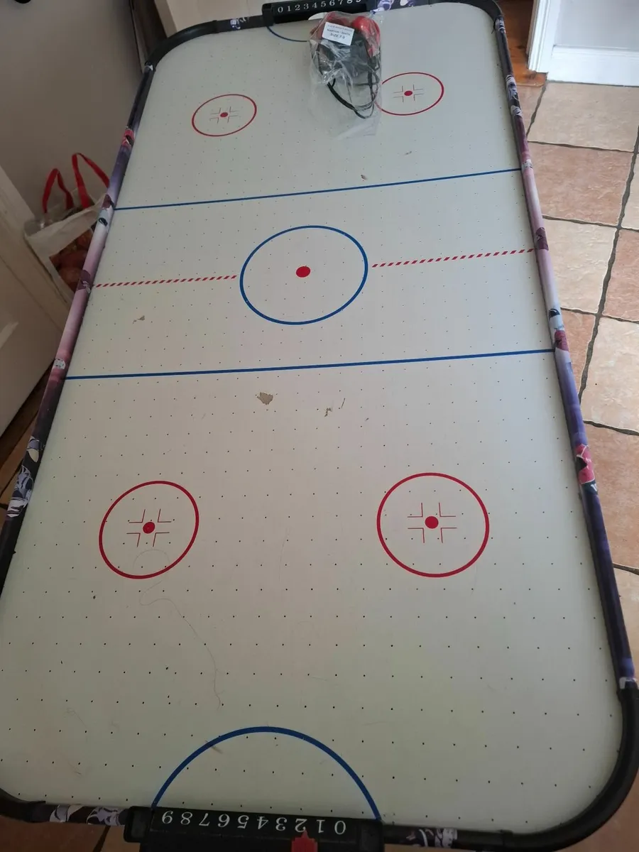 Air hockey table - Image 3