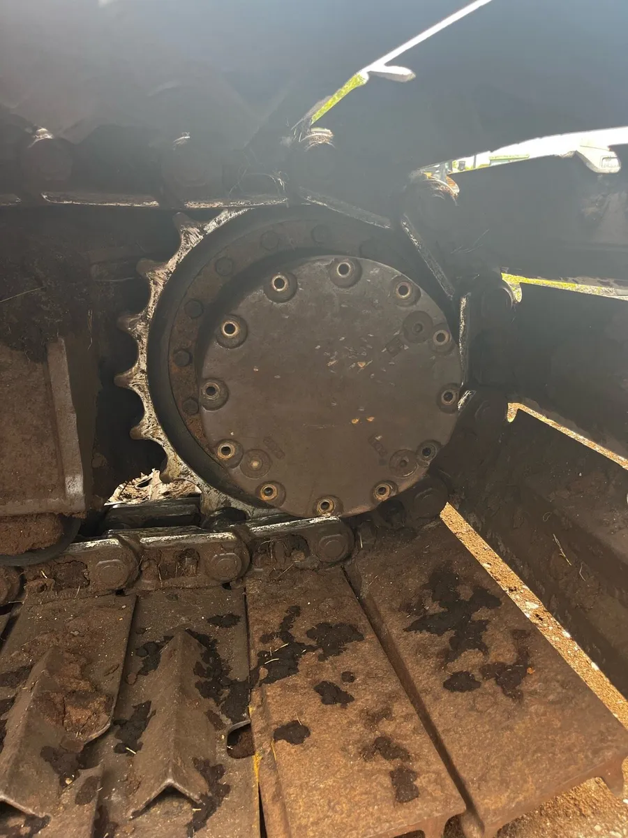 Hitachi zaxis LCN 130-1 final drive wanted