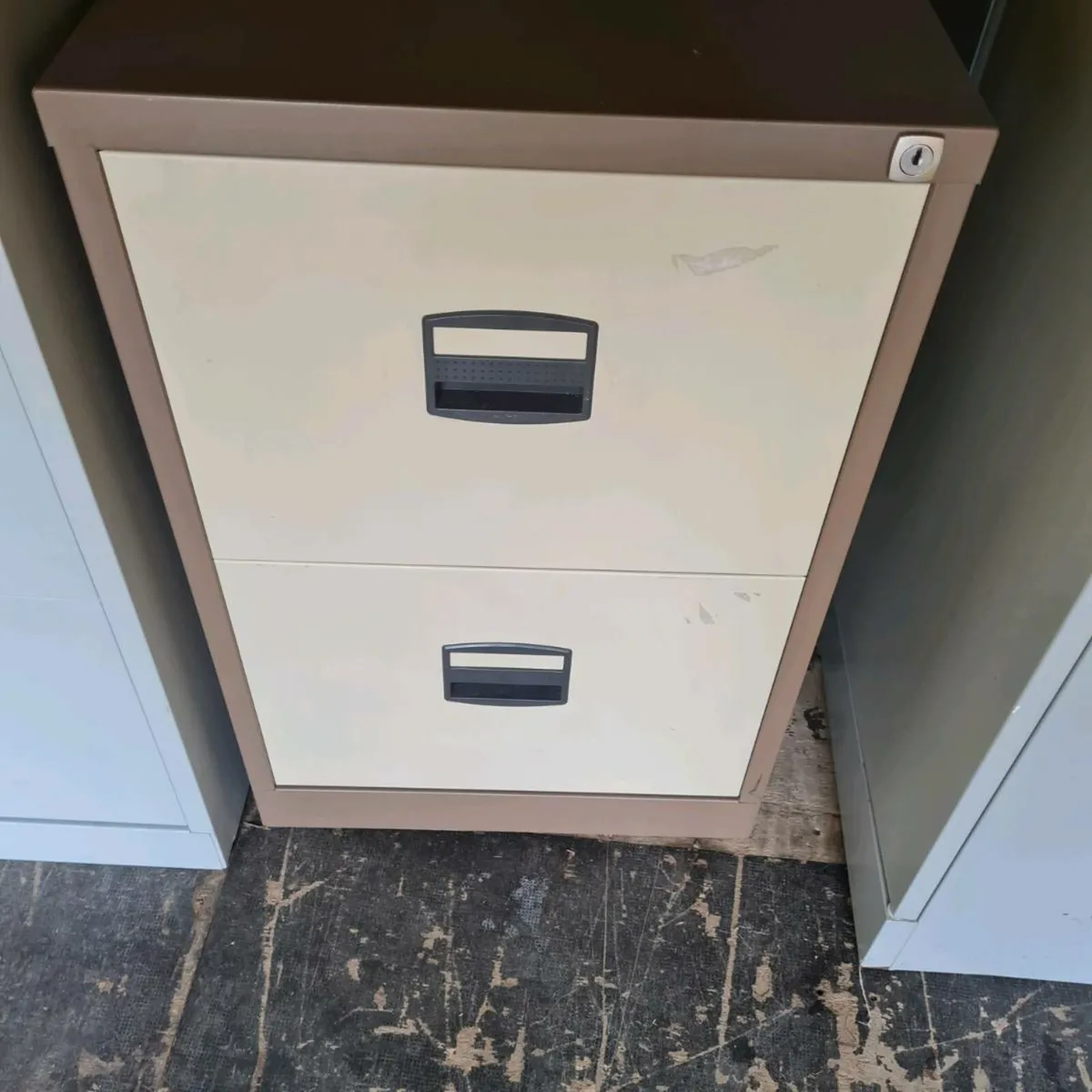 2 drawer metal filing cabinet
