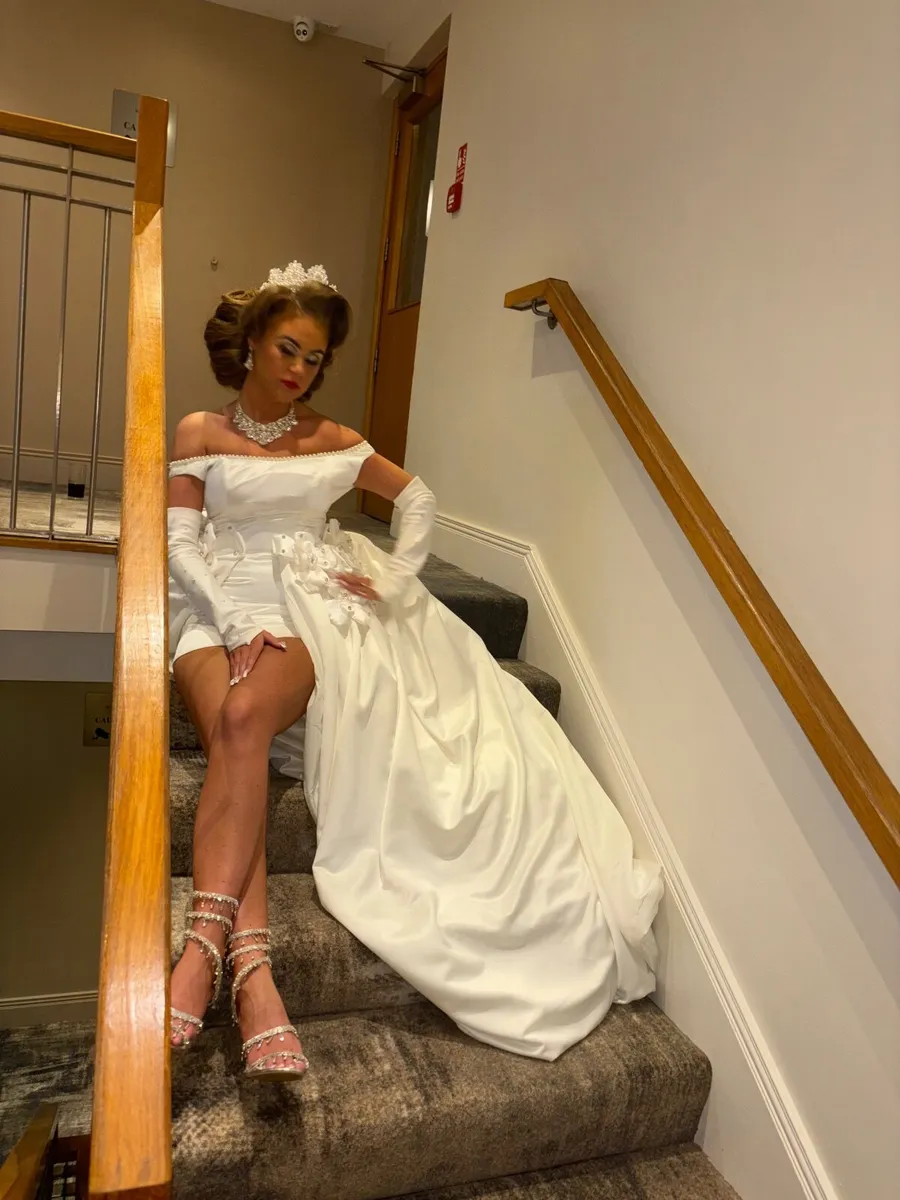 Wedding dress - Image 1