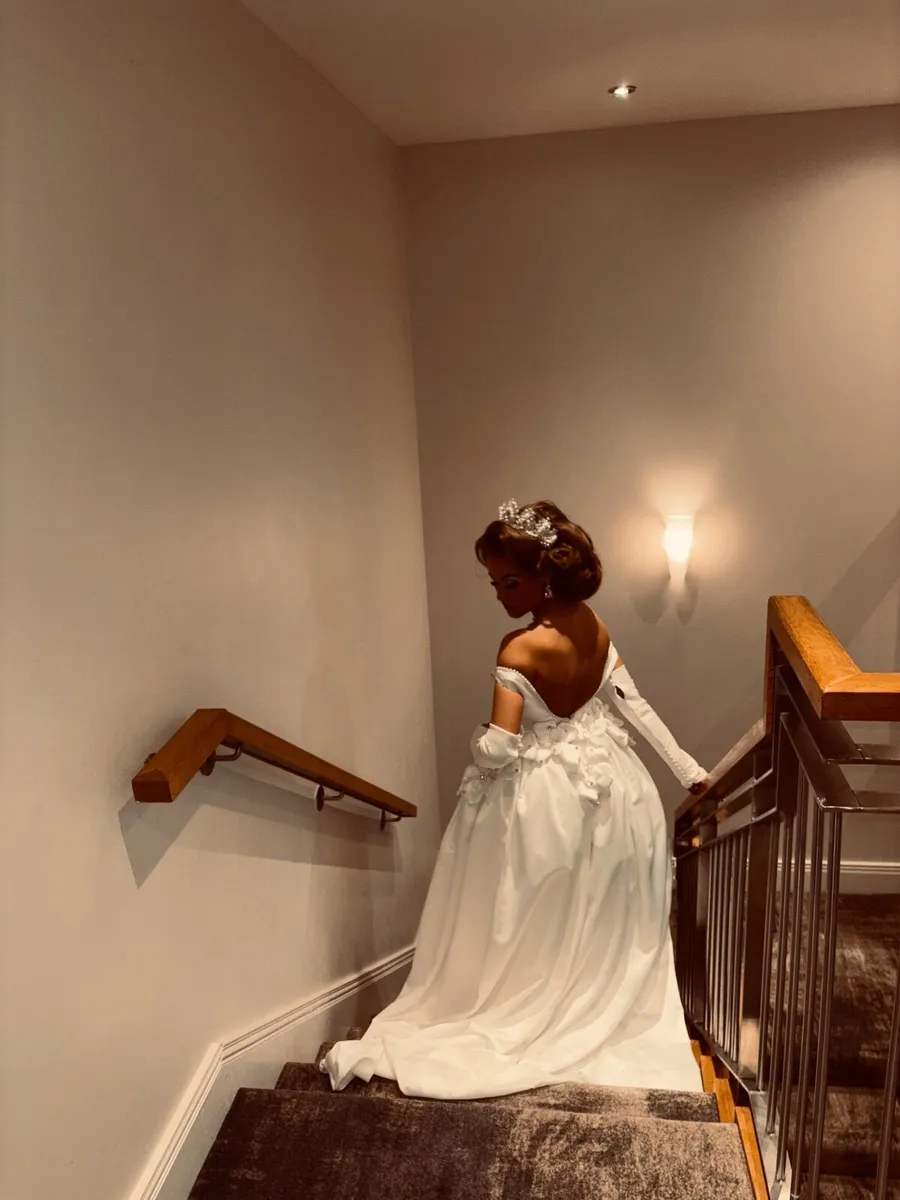 Wedding dress - Image 3