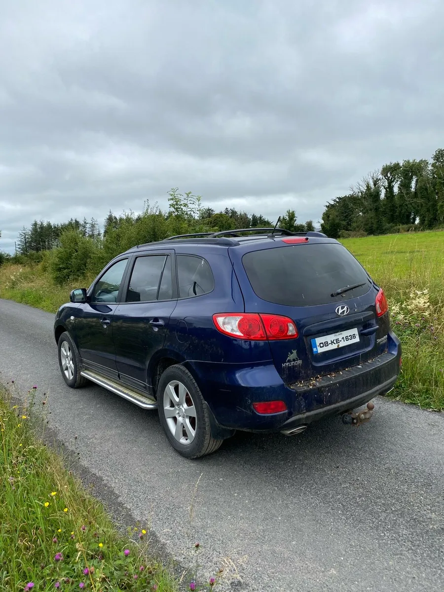 Hyundai santafe - Image 3