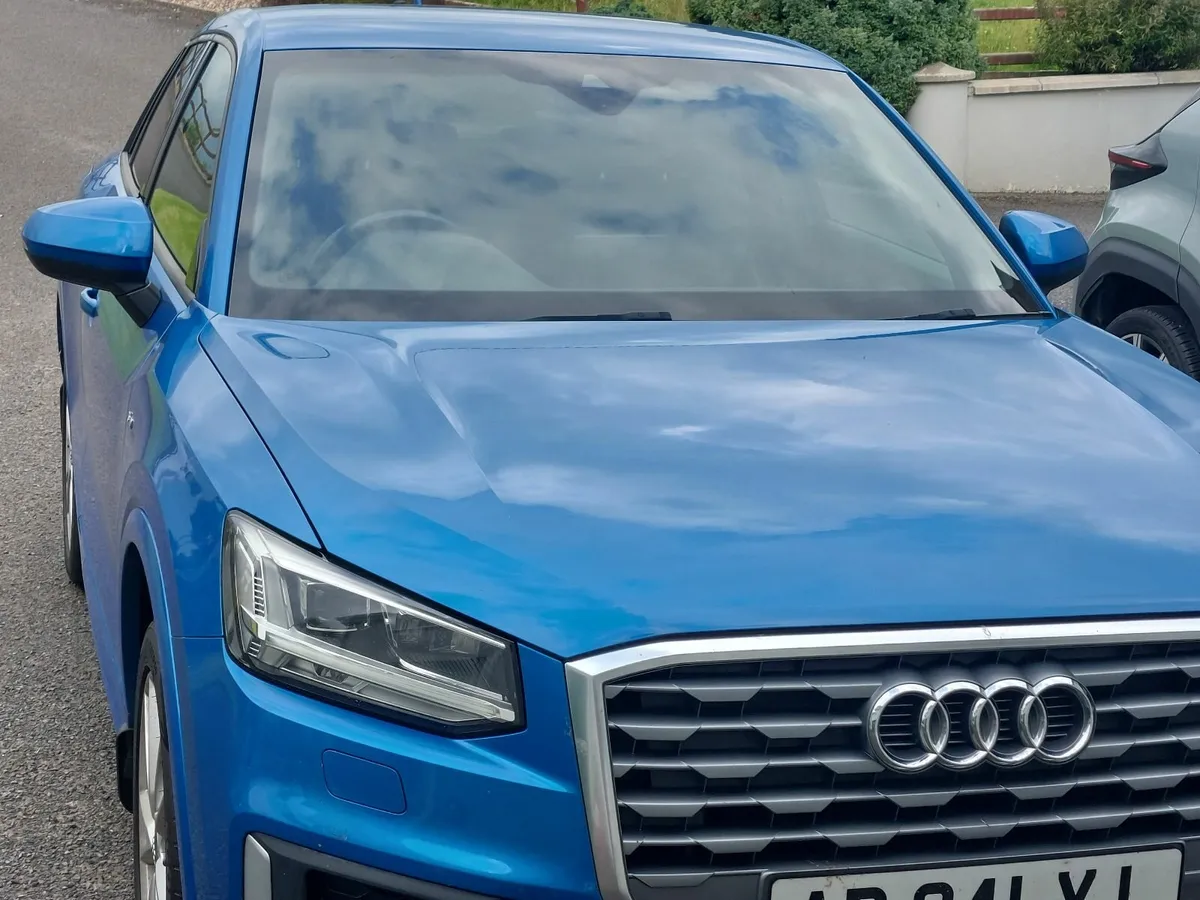 Audi Q2 S Line  2017 - Image 2