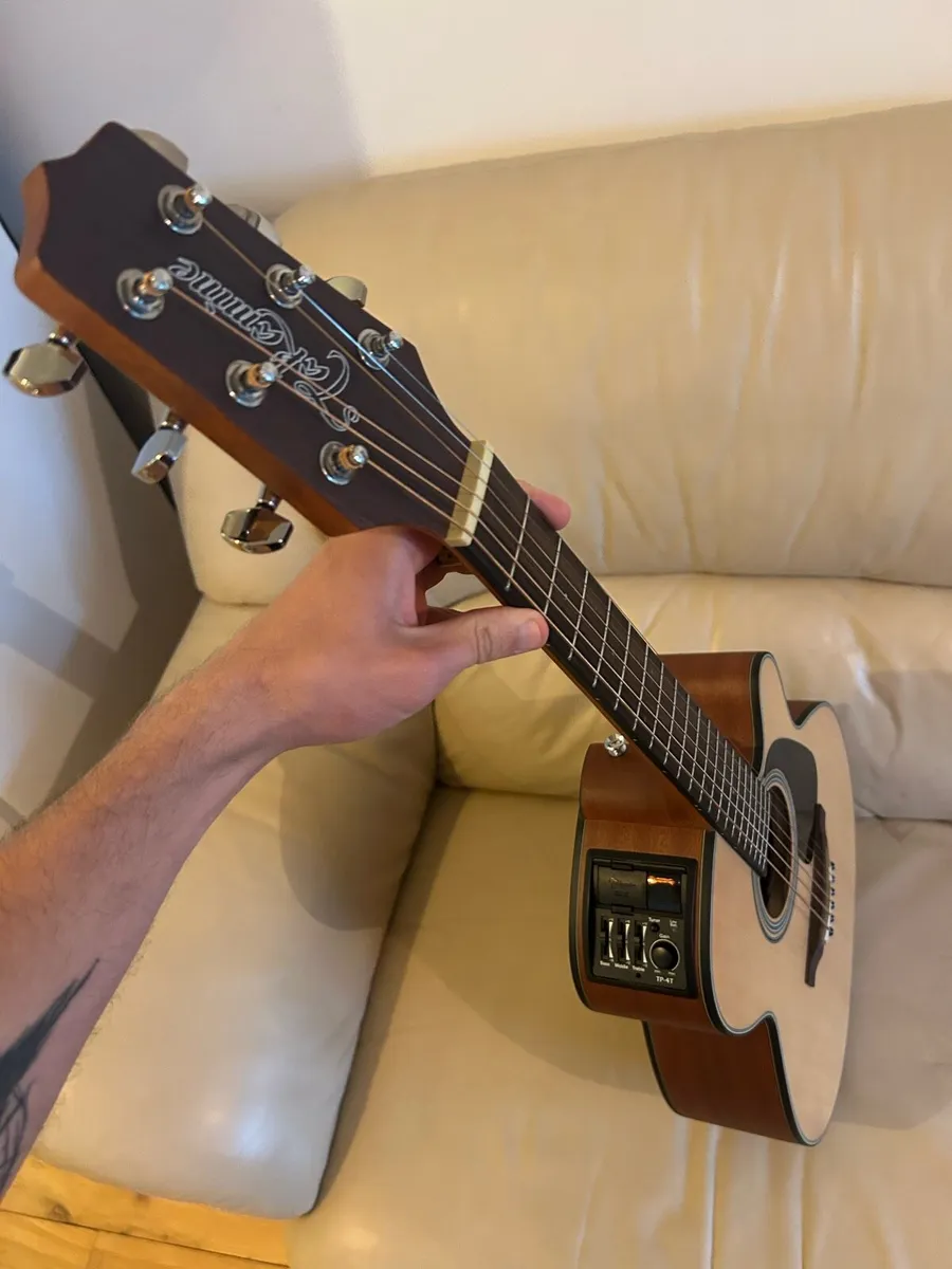 Guitar Takamine - Image 3