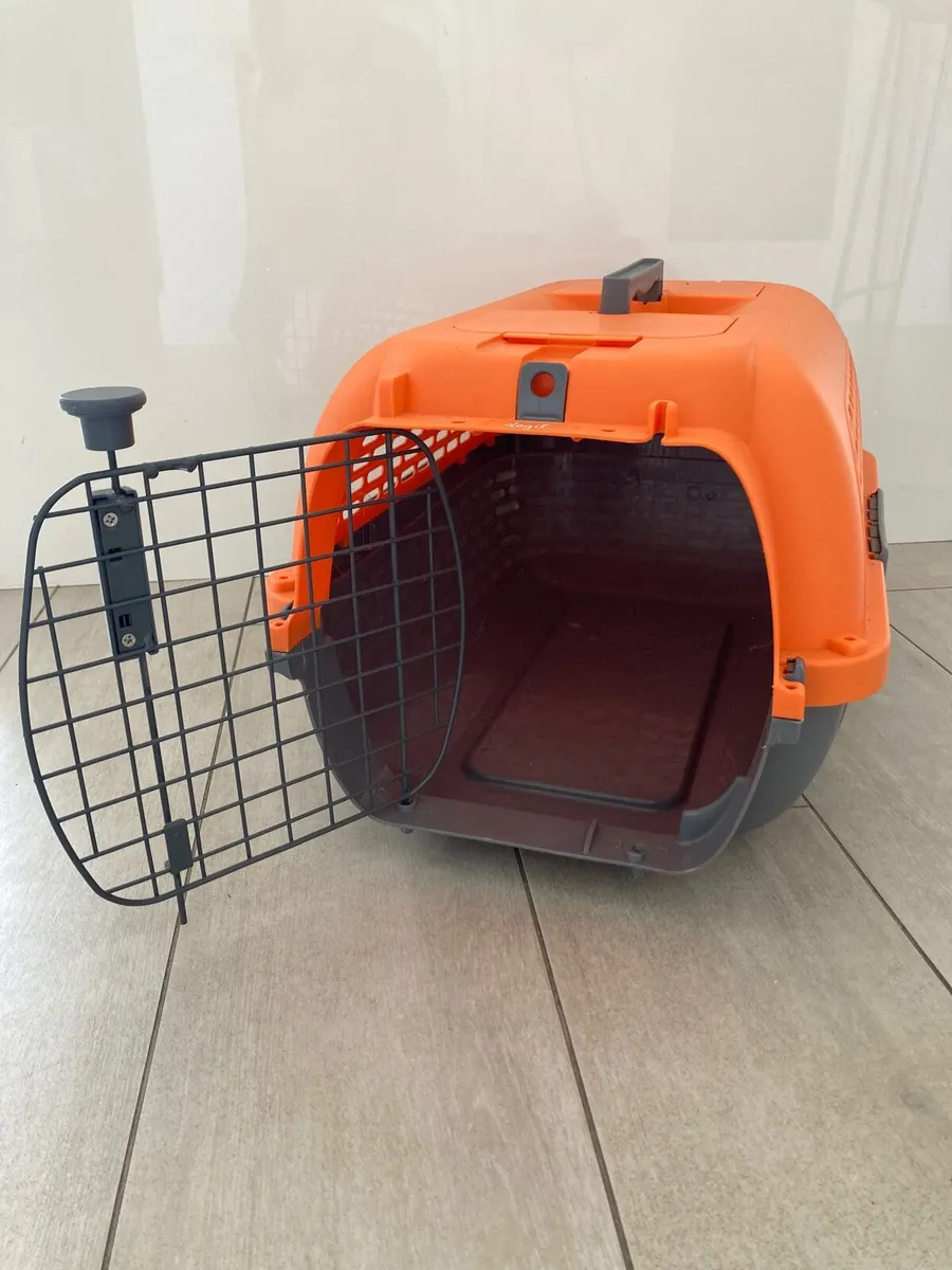 Pet Carrier - Image 3