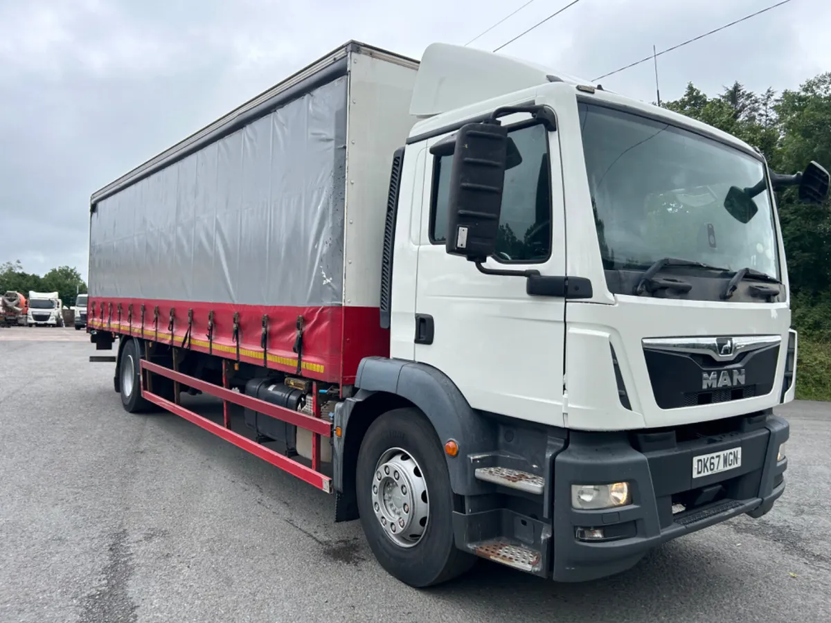 2018 man tgm18.250 18T Curtainsider tail lift - Image 3