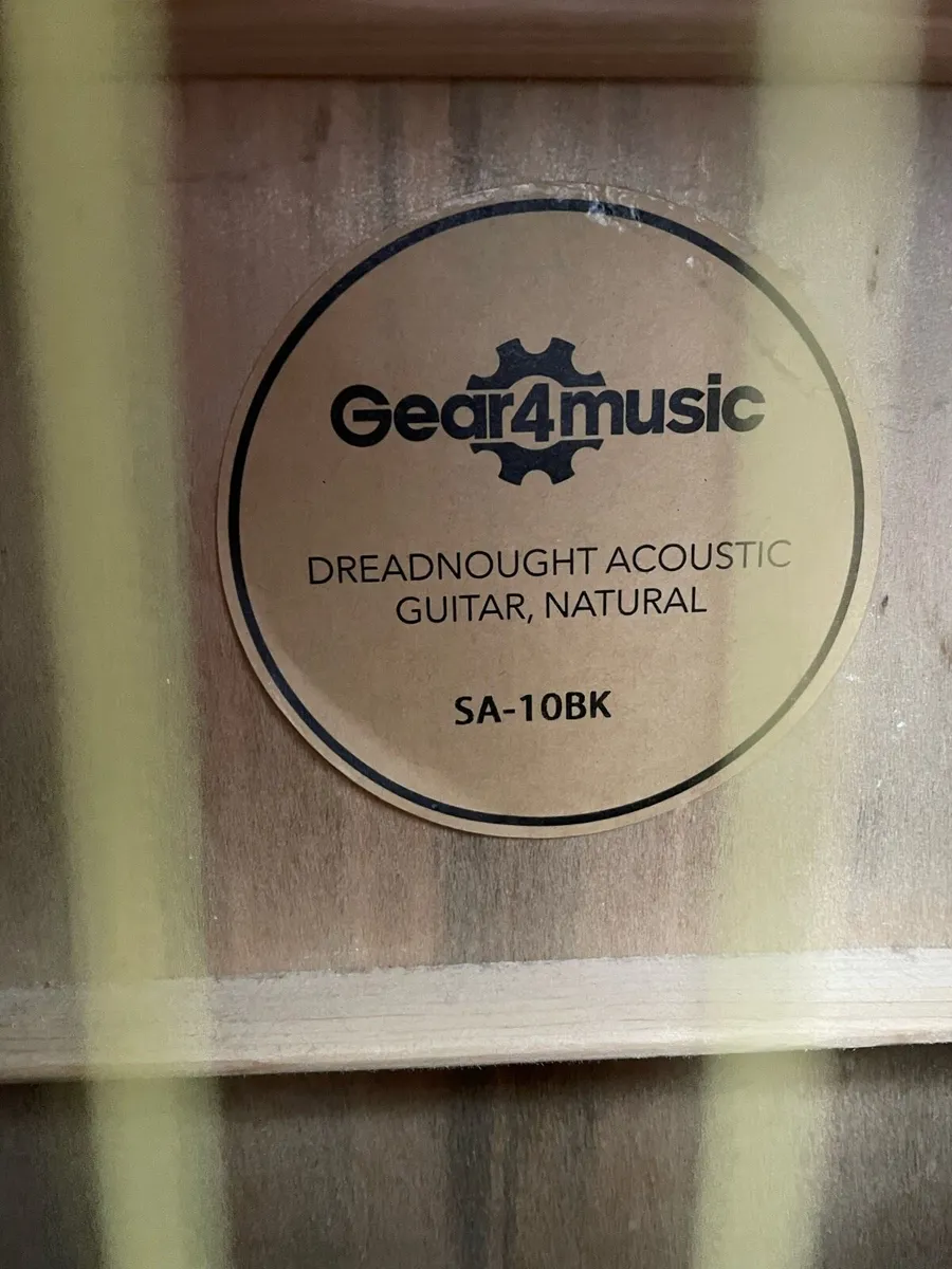 Gear4Music guitar - Image 3