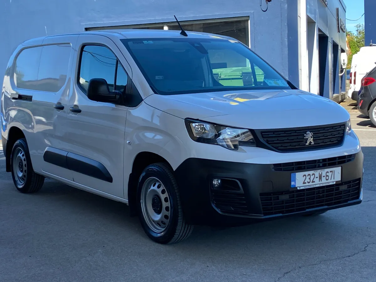 Peugeot Partner Prof Plus 1.5 HDI 100 Long 100 - Image 1