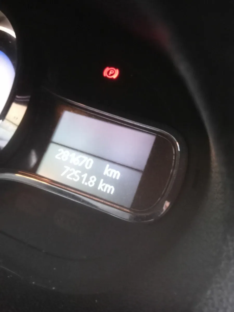 Renault Fluence 2015 - Image 4