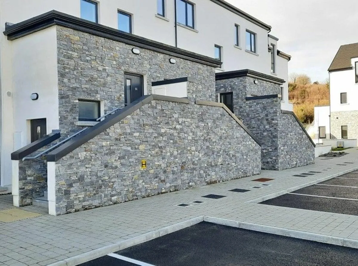 Blue Diamond Z Natural Stone Cladding - Image 1
