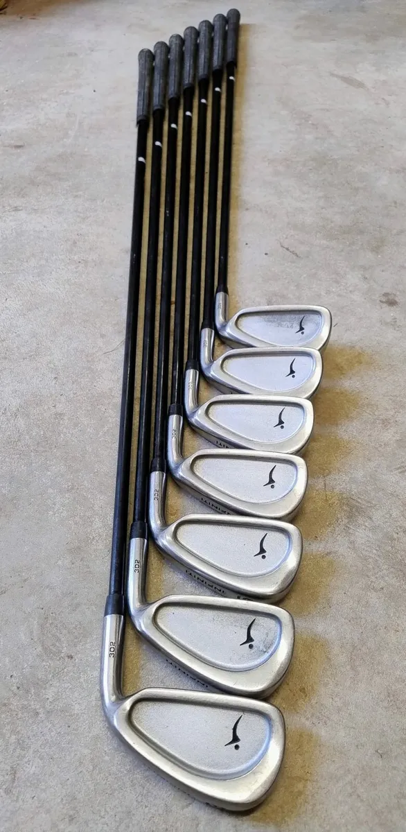 Infiriniti iron set 3-9 iron - Image 2